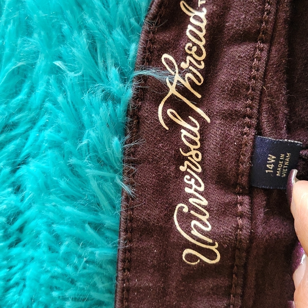 Universal Thread jeans - Picture 2 of 6